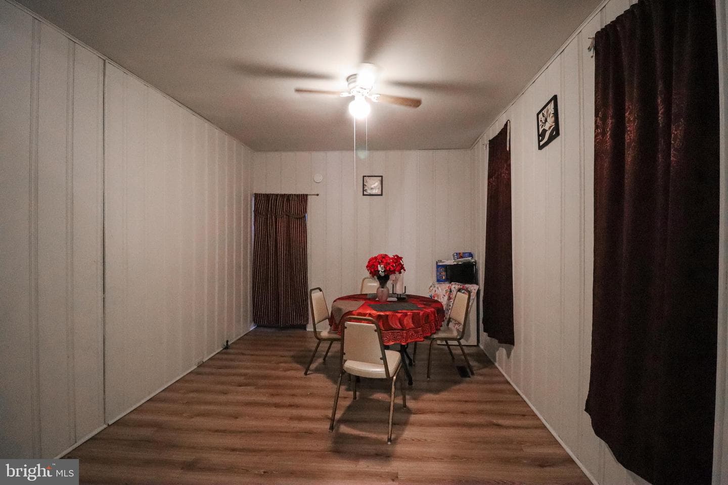 1632 Derry Street photo 9