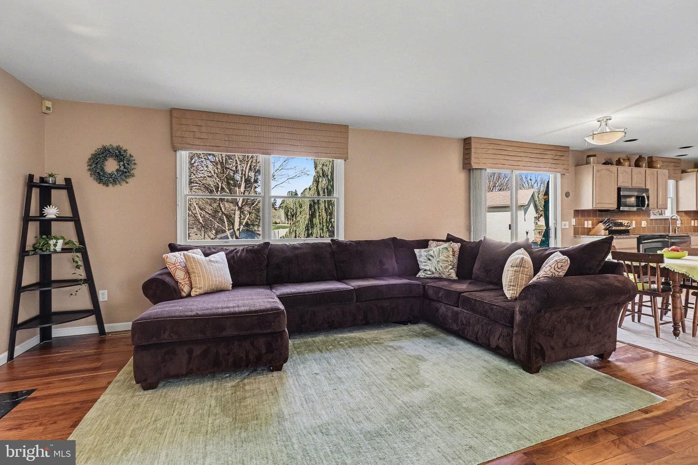 6126 Chatham Court photo 9