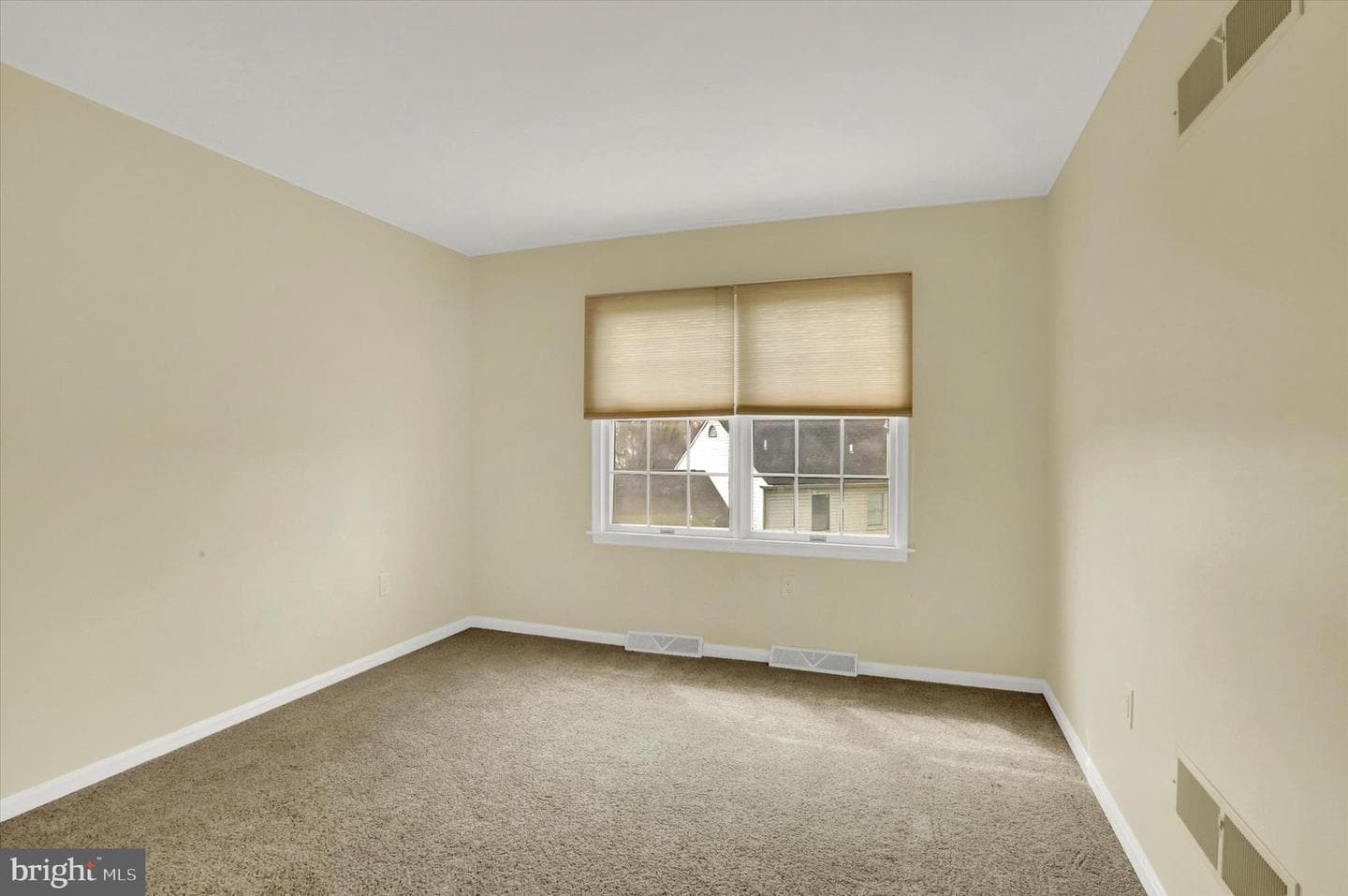 2015 Southpoint Drive photo 22