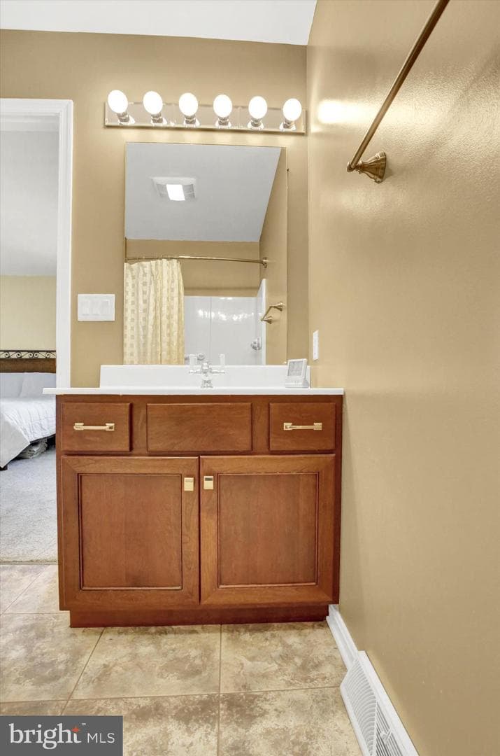2015 Southpoint Drive photo 30