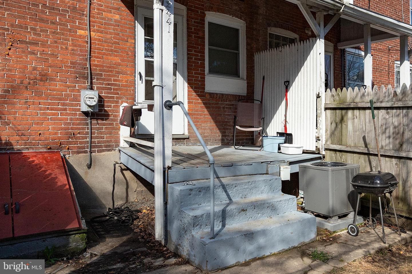 2441 Penn Street photo 30