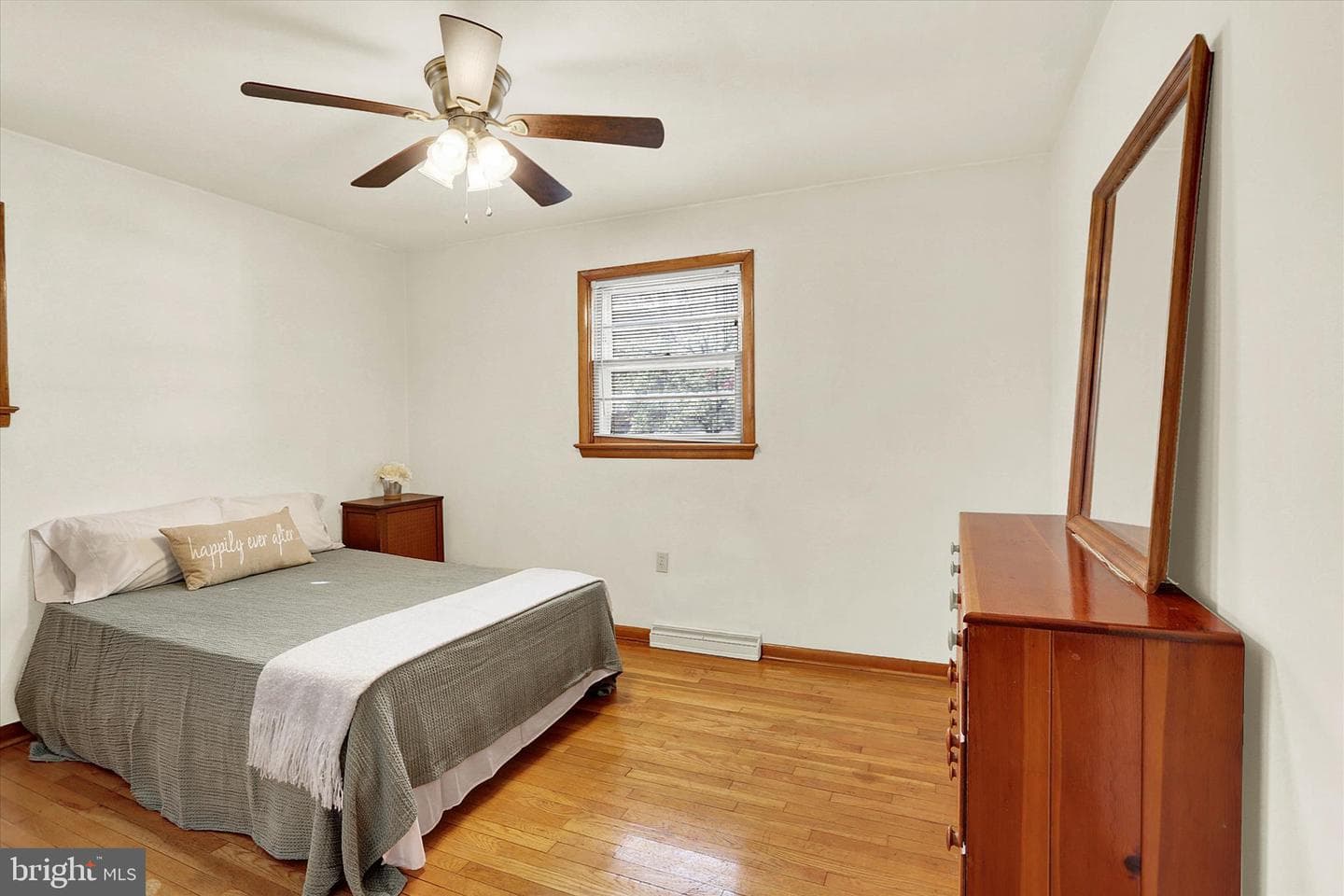 124 Levan Street photo 25