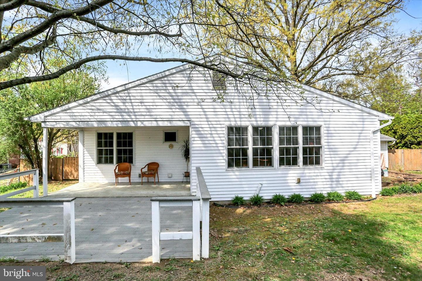 124 Levan Street photo 39