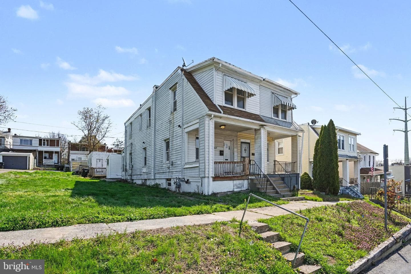 631 Dunkle Street photo 2