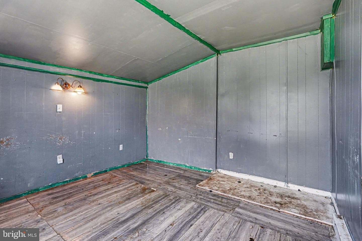 631 Dunkle Street photo 7