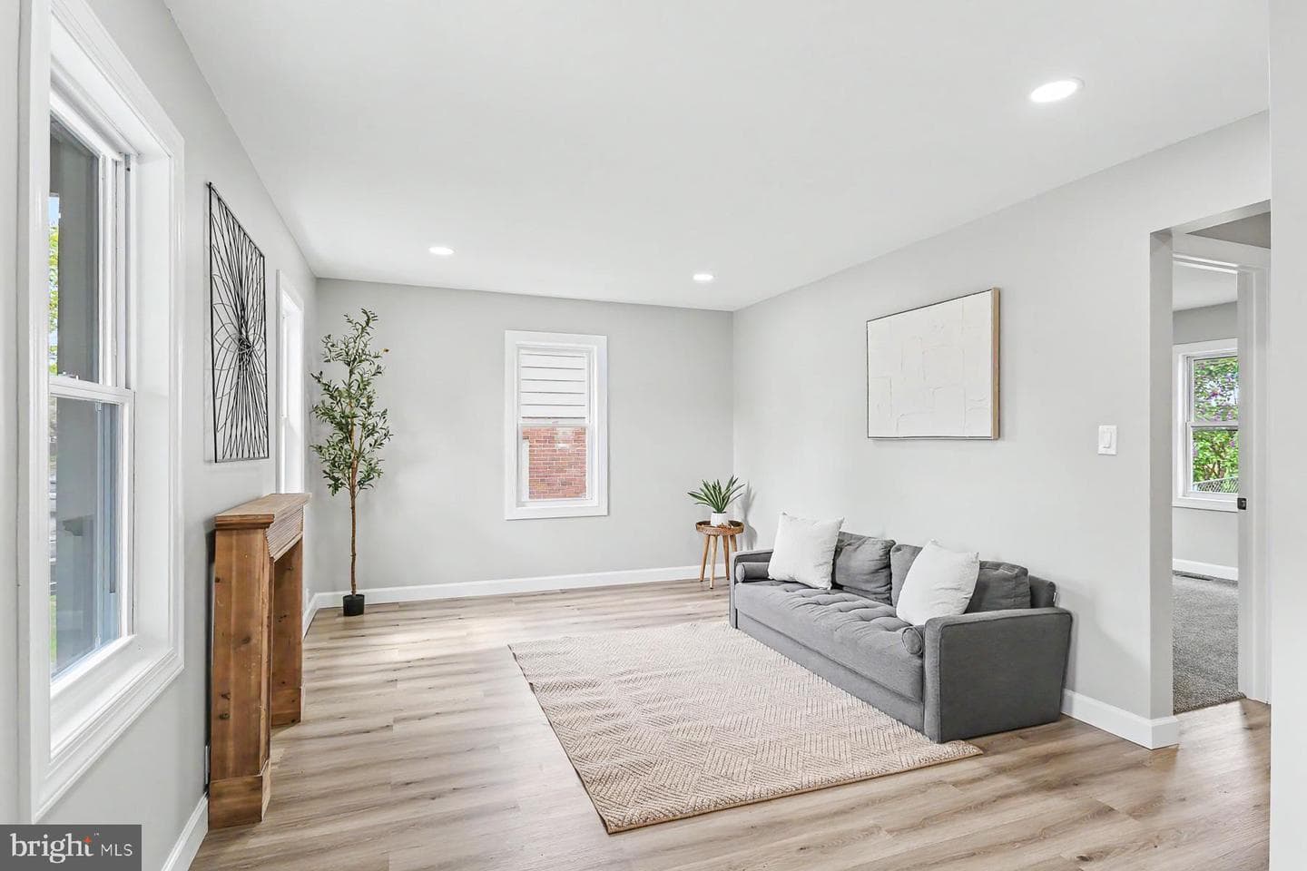 3984 Williams Street photo 5