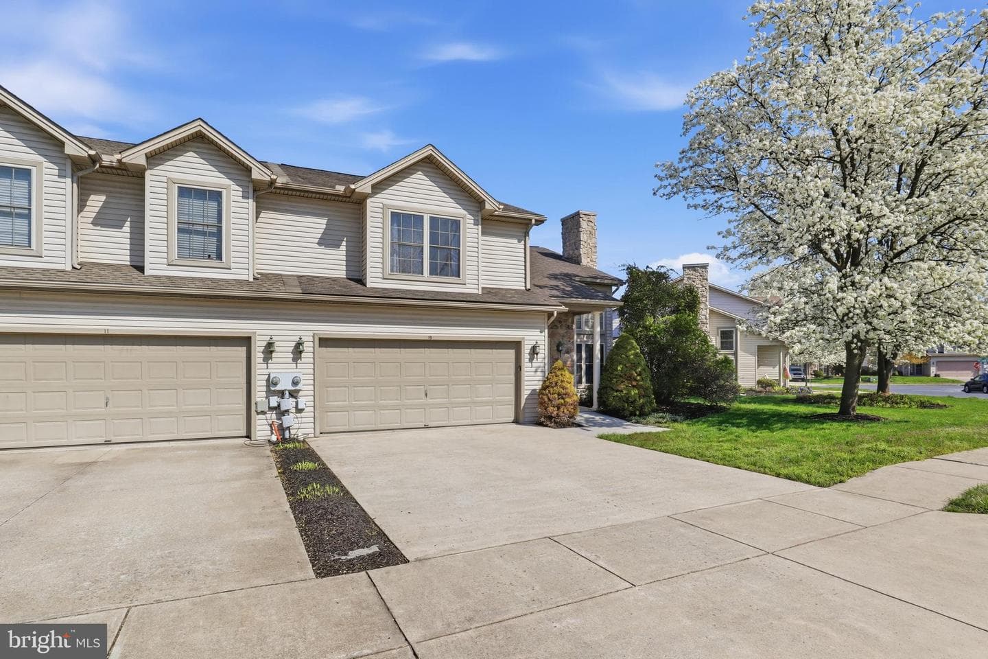 15 Creekview Drive photo 3