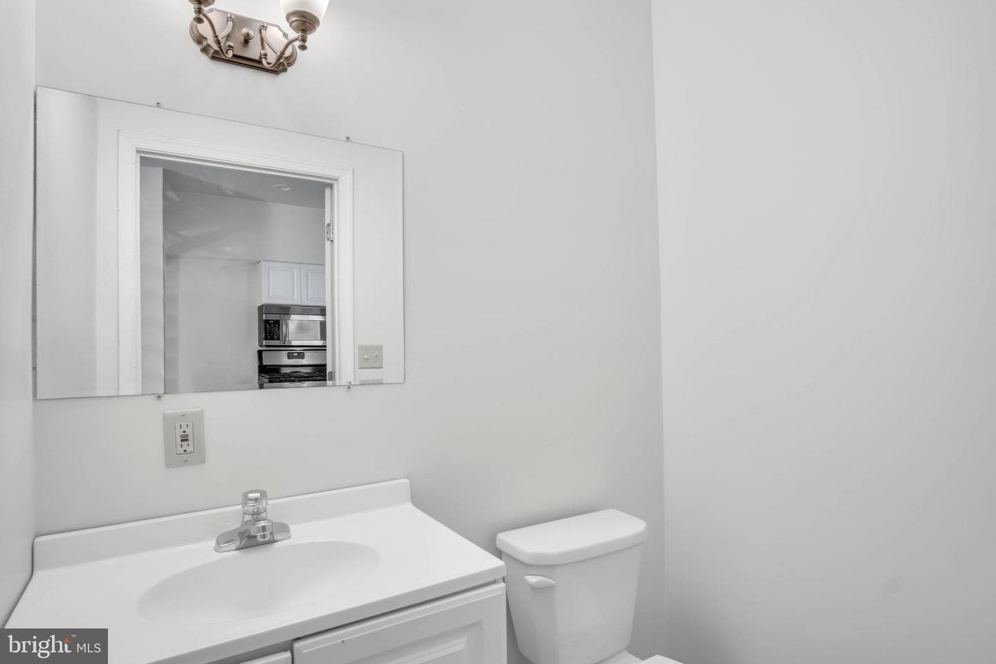125 E Emaus Street photo 10