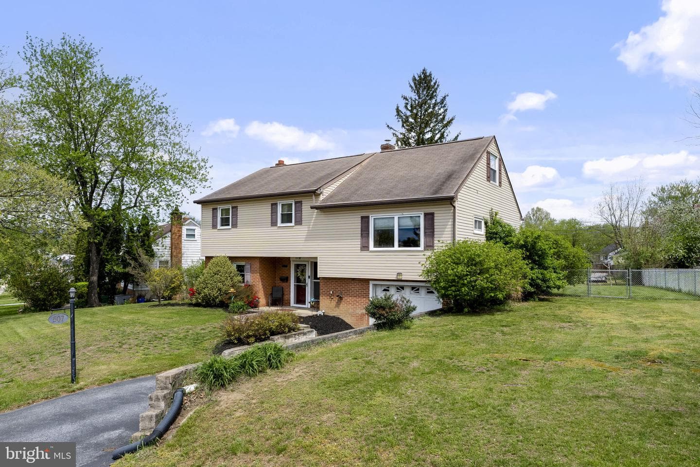 507 Clermont Drive photo 37