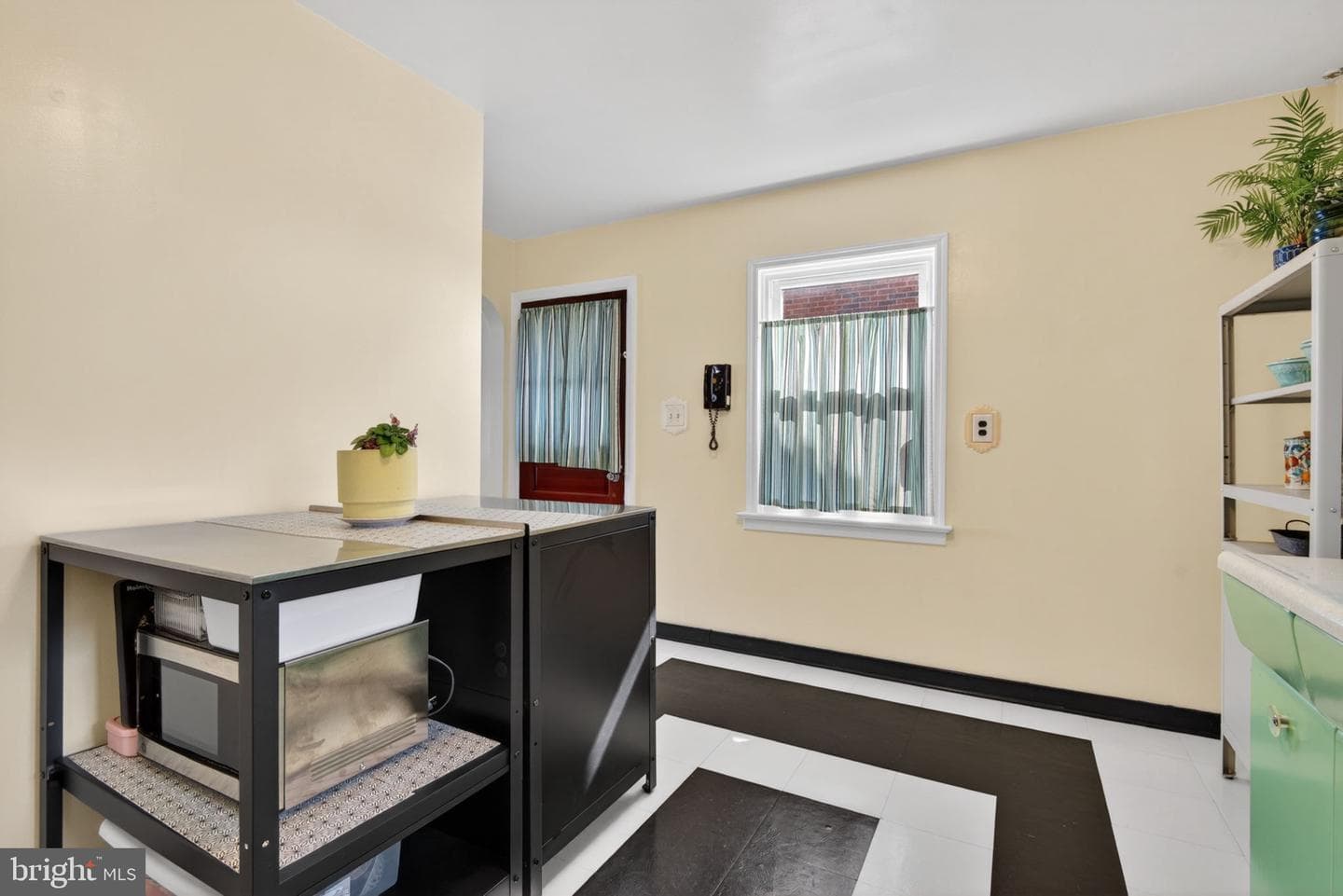 2817 Boas Street photo 11