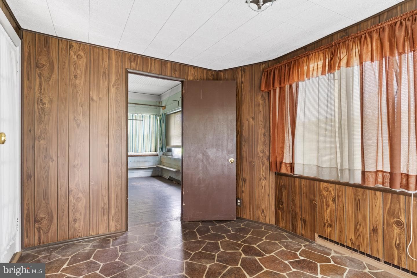 3513 Beaufort Street photo 18