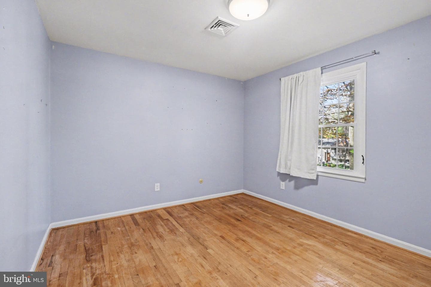 1416 Bradley Avenue photo 18