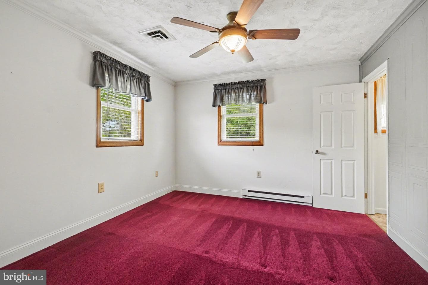 7726 Valleyview Avenue photo 10