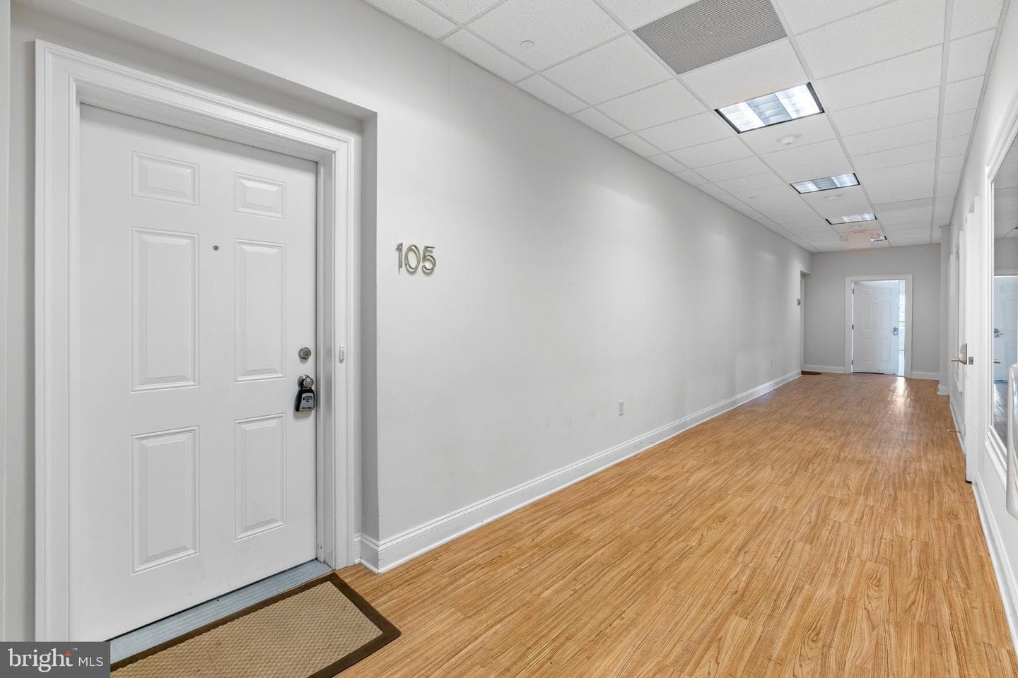 105 High Pointe Drive photo 10