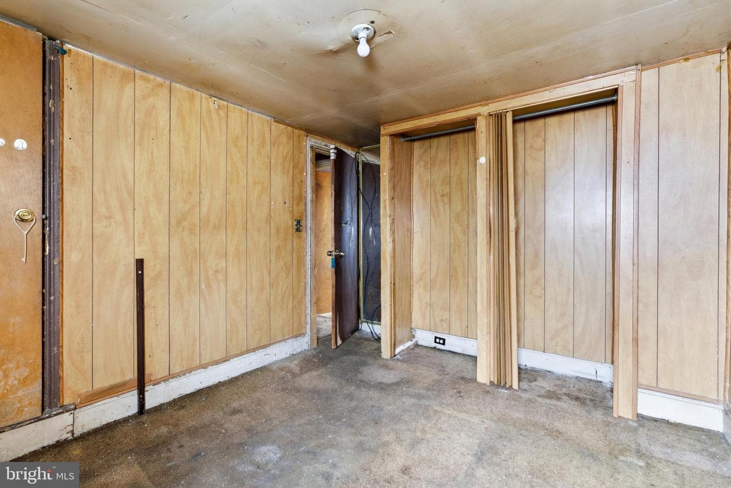 242 N 2nd Street photo 15