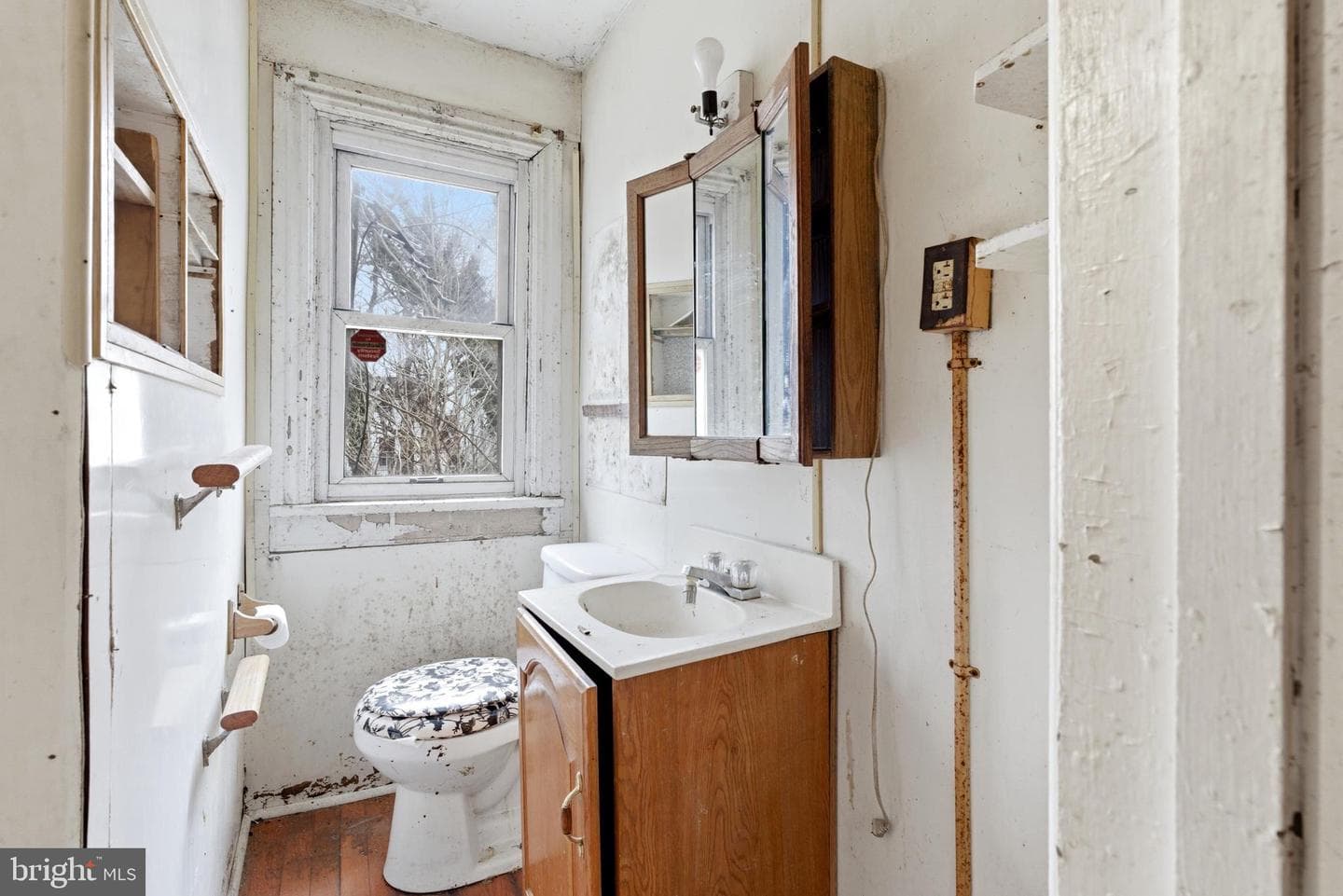 242 N 2nd Street photo 18