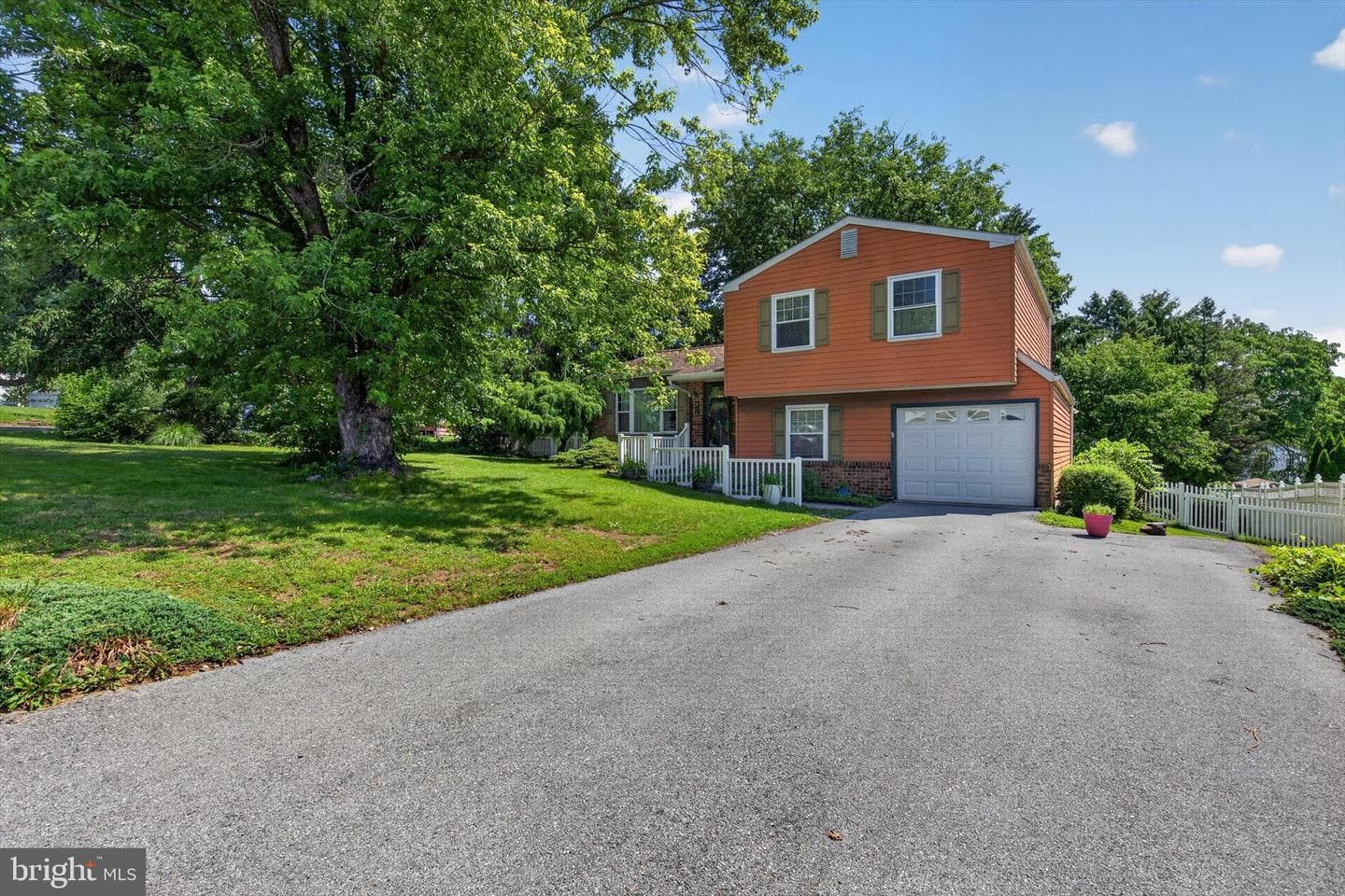 826 Lark Drive, Harrisburg