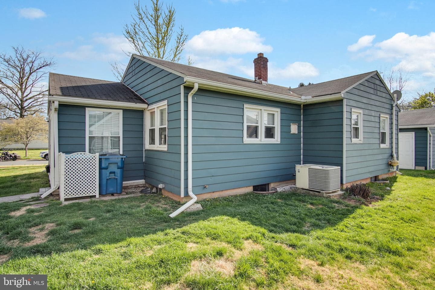 400 Lincoln Street photo 26
