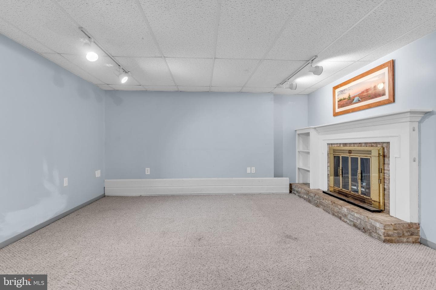 832 Stoney Creek Drive photo 5