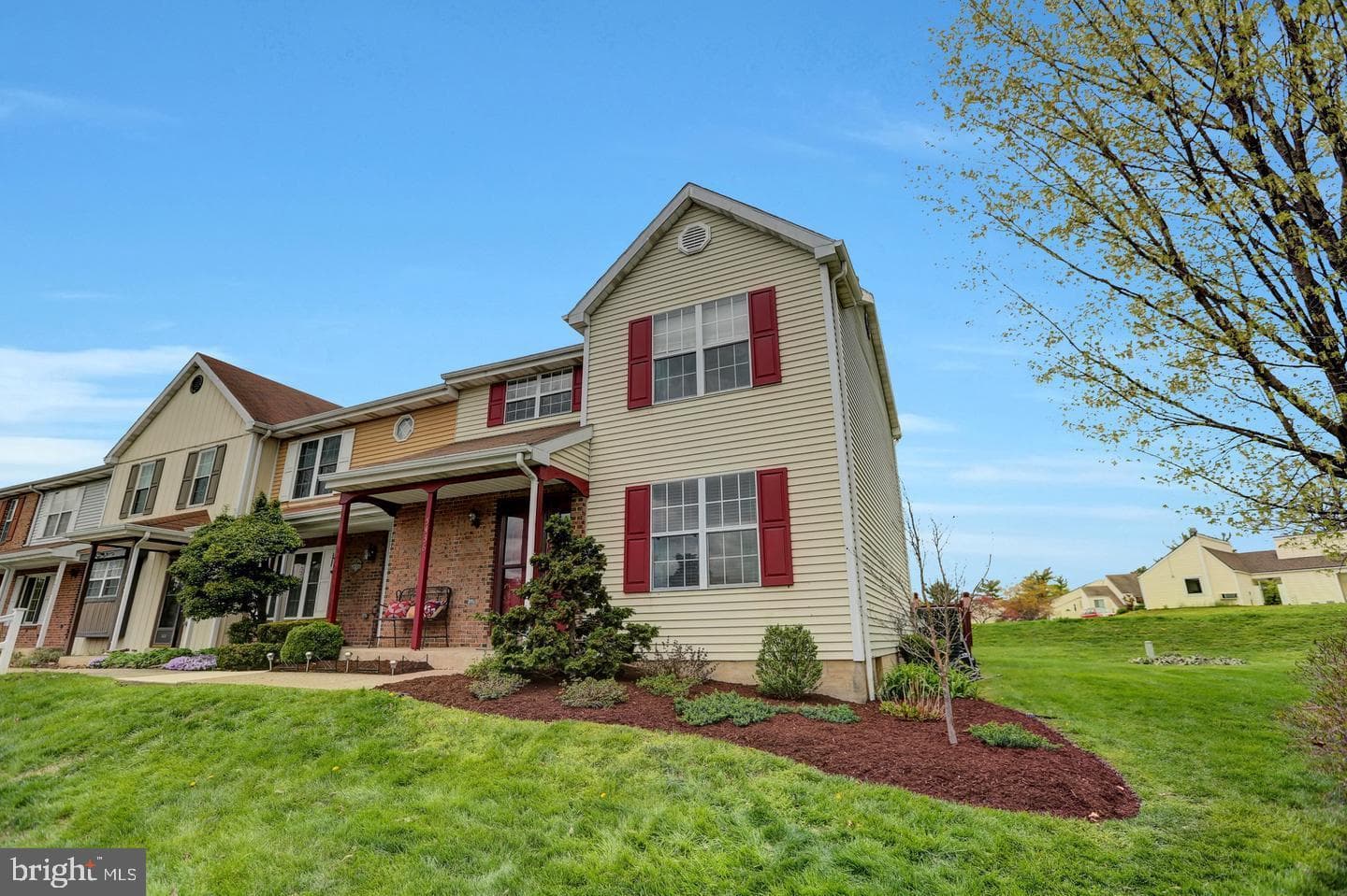 5438 Autumn Drive photo 3