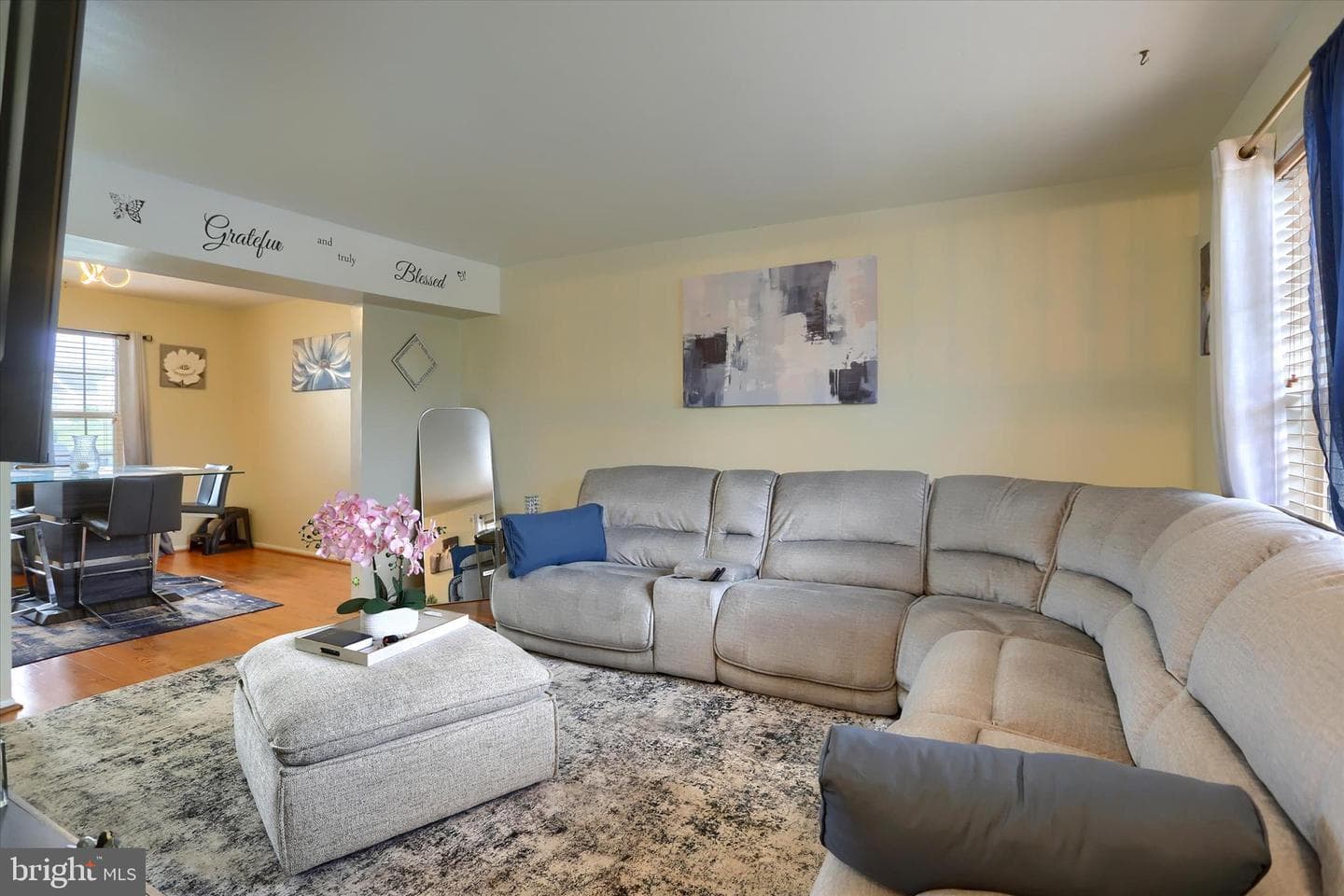 5438 Autumn Drive photo 5