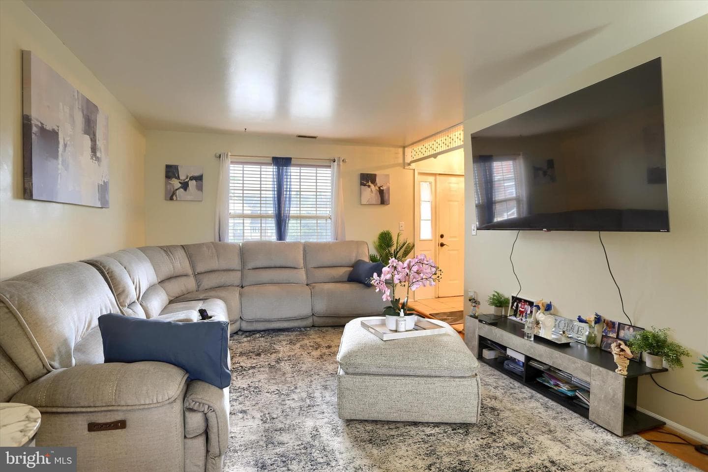 5438 Autumn Drive photo 6