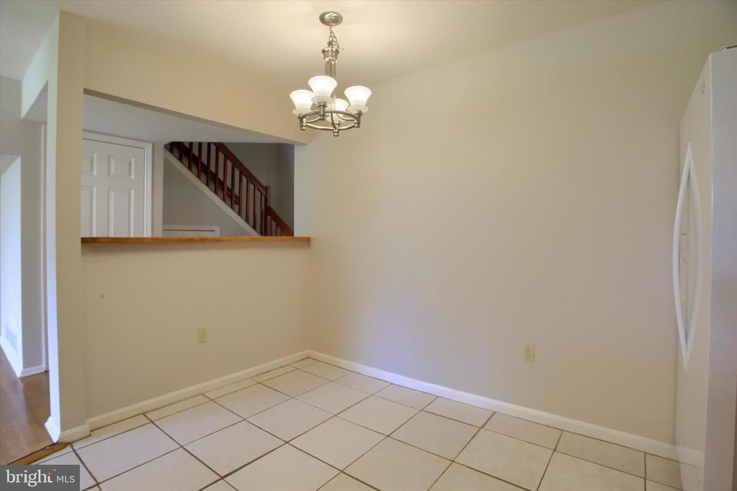 114 Cardinal Lane photo 7