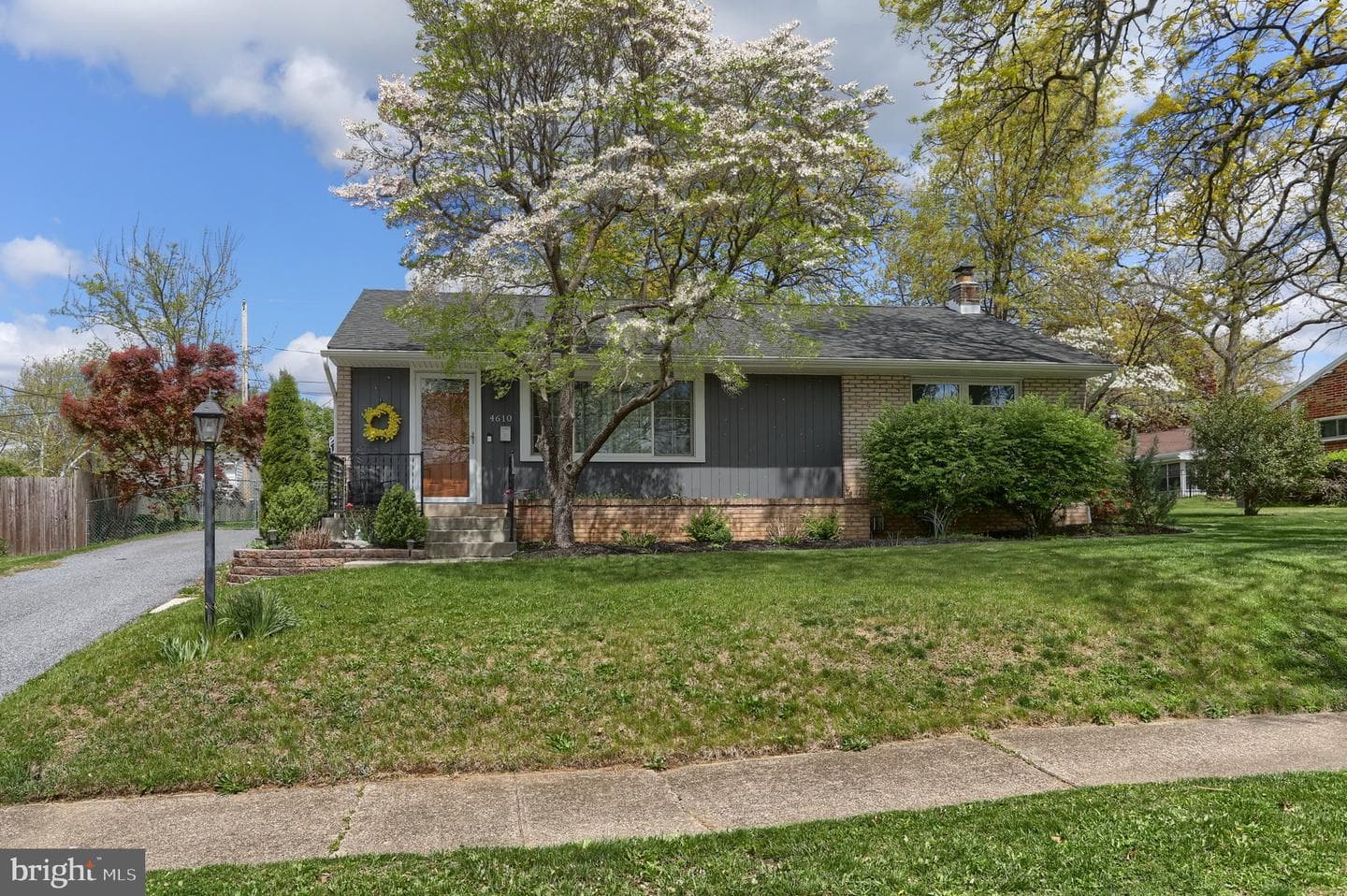 4610 South Road photo 3
