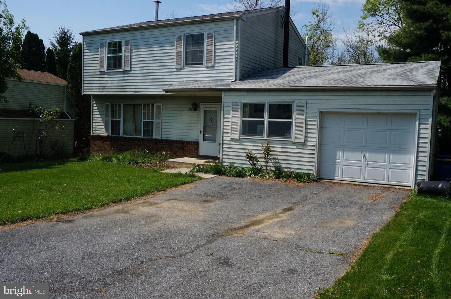 783 Blue Jay Road photo 3