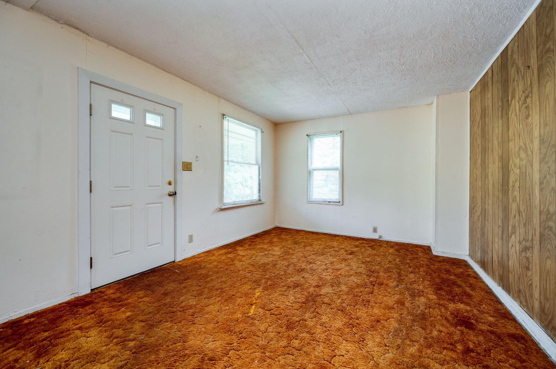 2023 Locust Lane photo 6