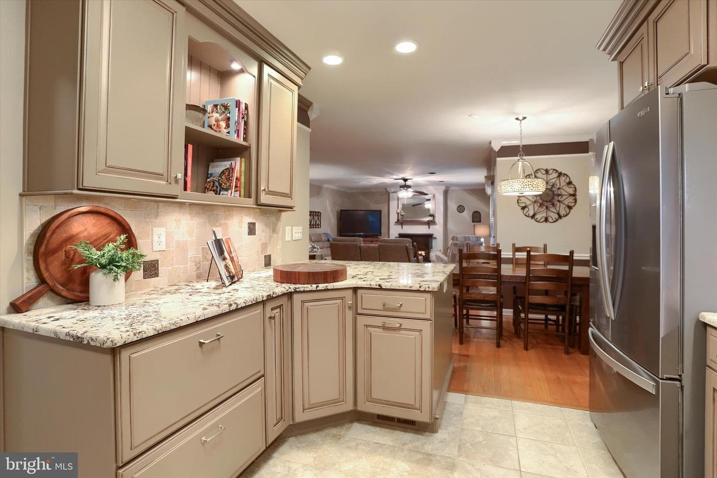 501 Clinton Road photo 15