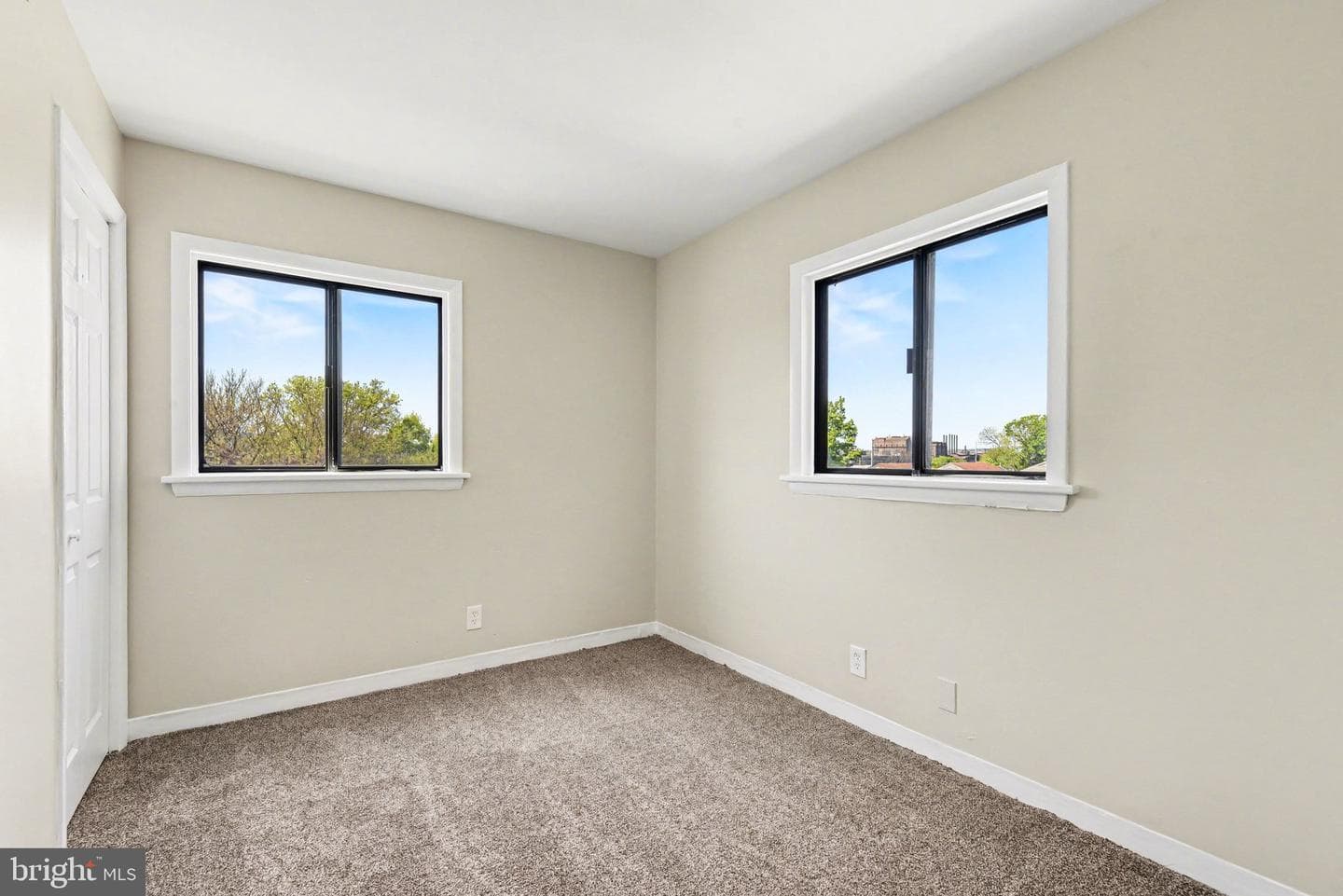 533 Saint Marys Drive photo 10