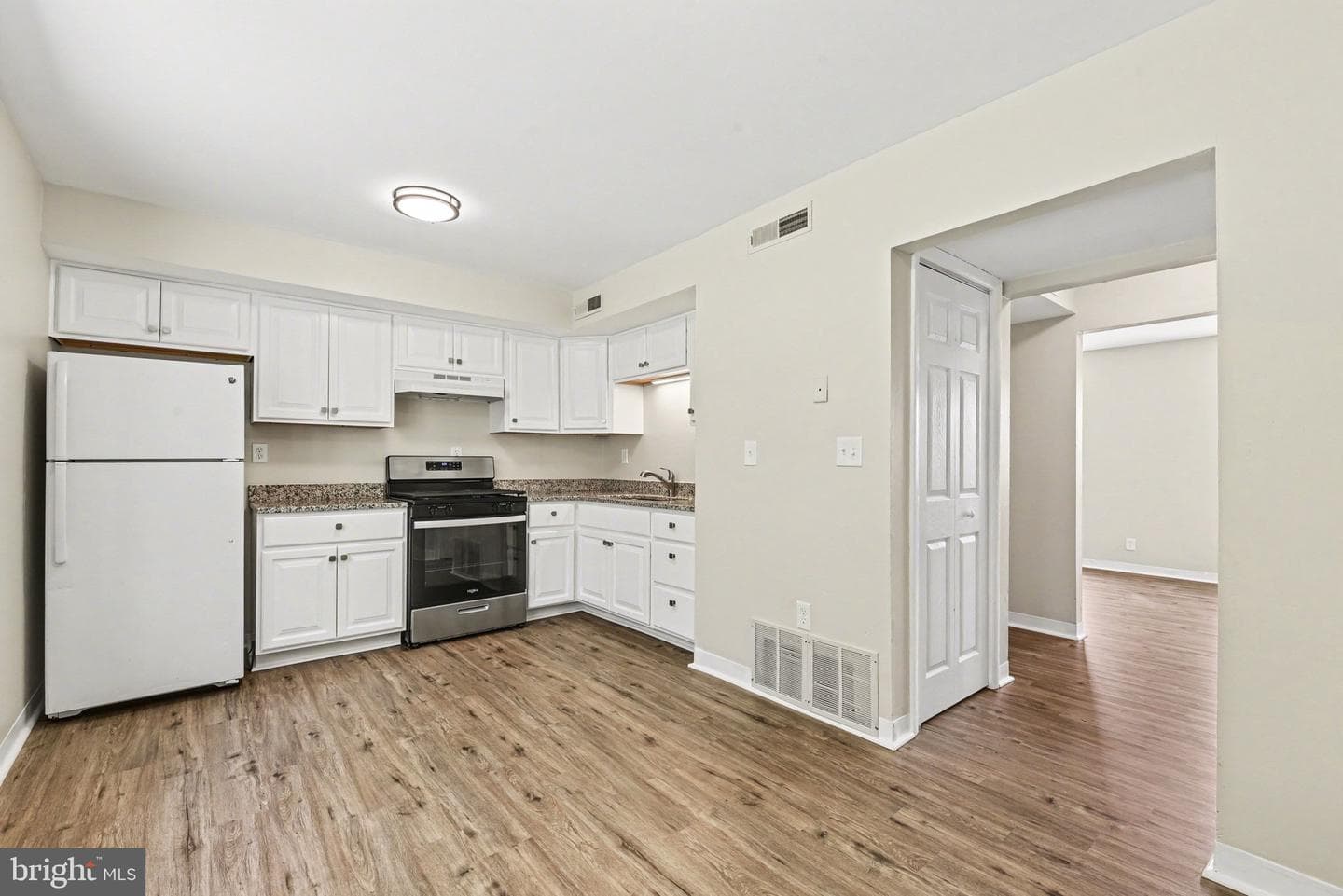 533 Saint Marys Drive photo 2