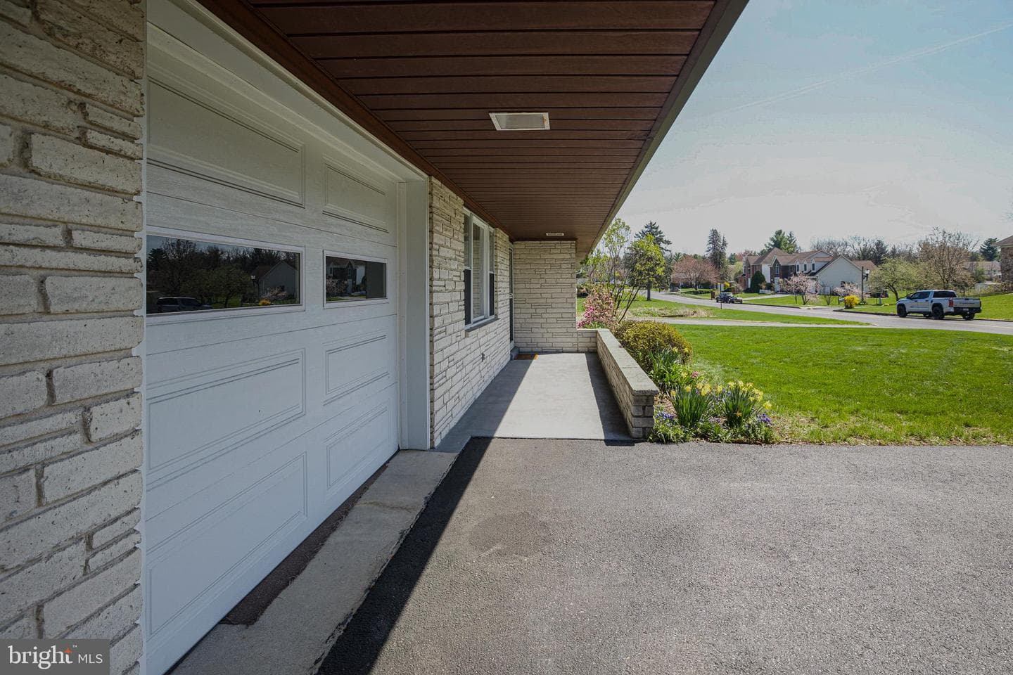 321 E Glenn Road photo 4