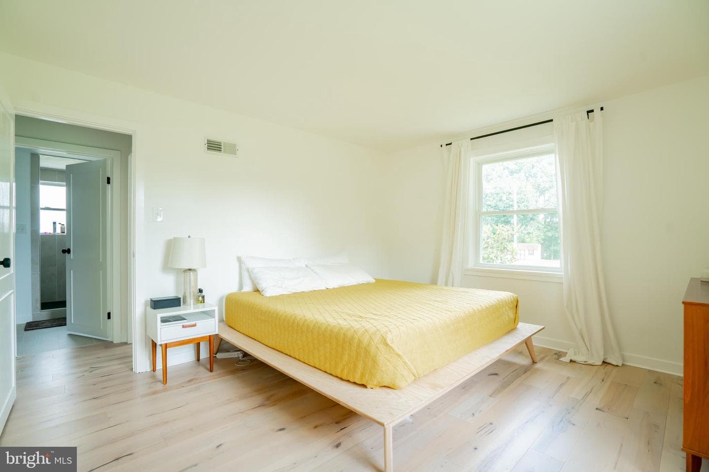 6120 Catherine Street photo 21
