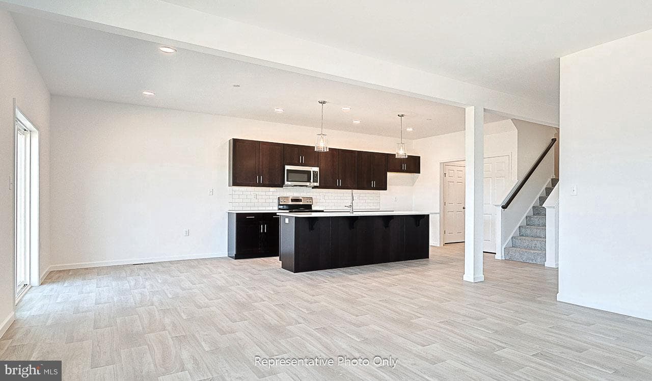 7833 Oak Brook Drive photo 12