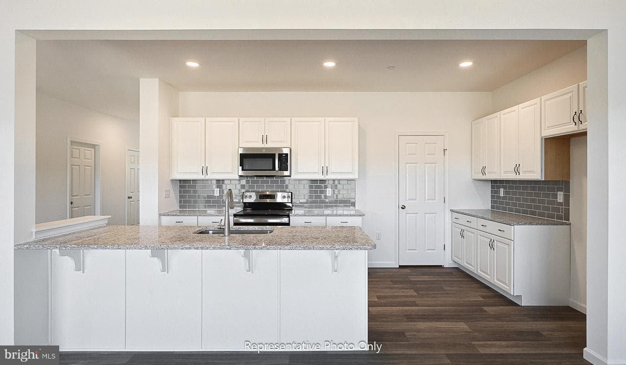 7829 Oak Brook Drive photo 17