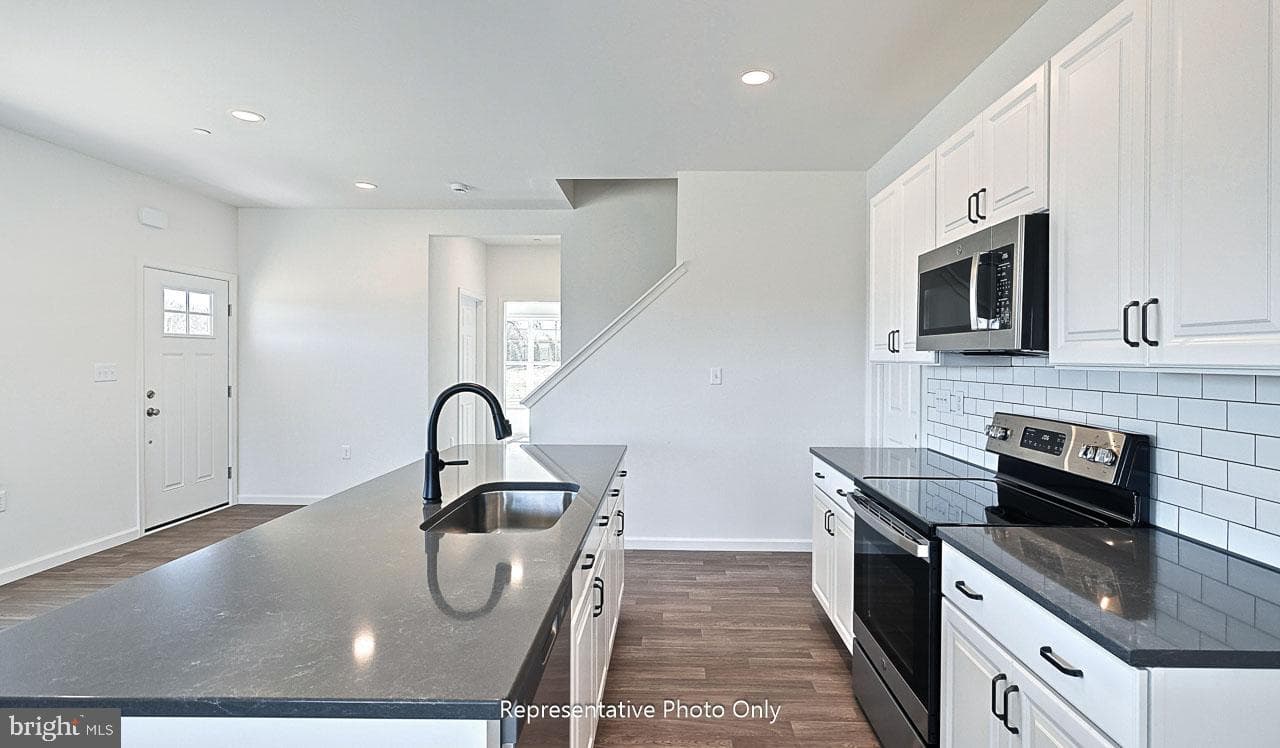 7827 Oak Brook Drive photo 15