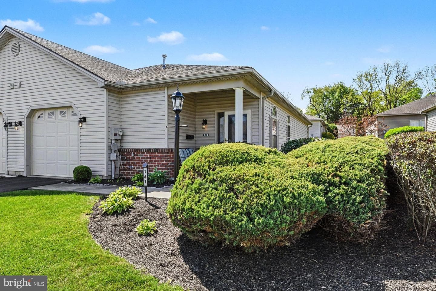 141 Leonard Lane photo 4