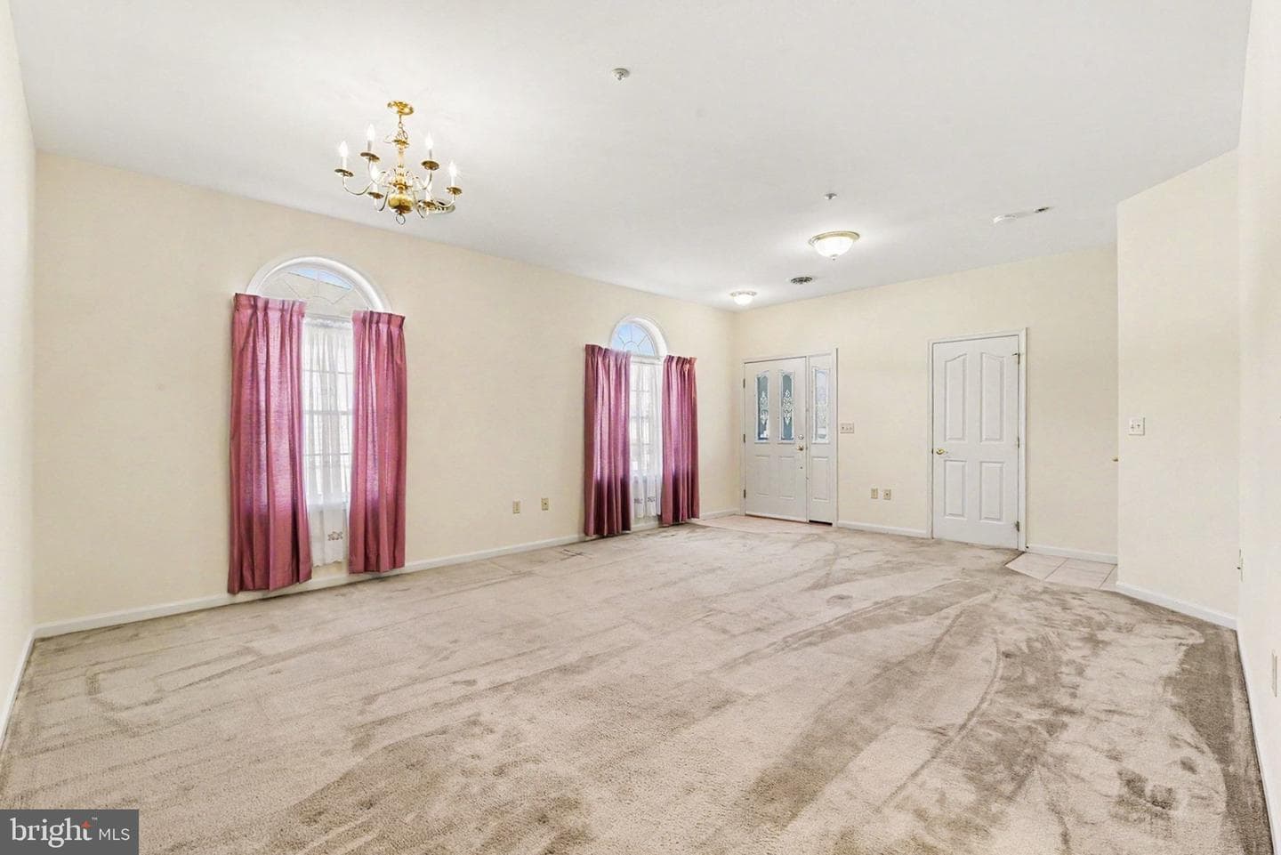 141 Leonard Lane photo 5