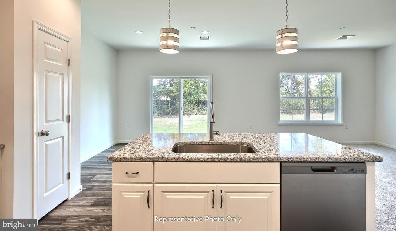7848 Oak Brook Drive photo 12