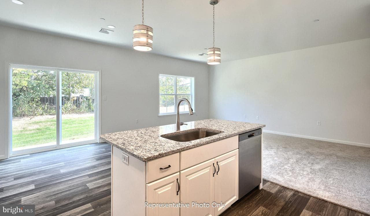 7850 Oak Brook Drive photo 10