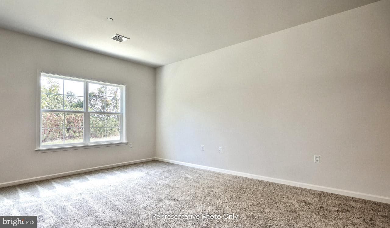 7850 Oak Brook Drive photo 6