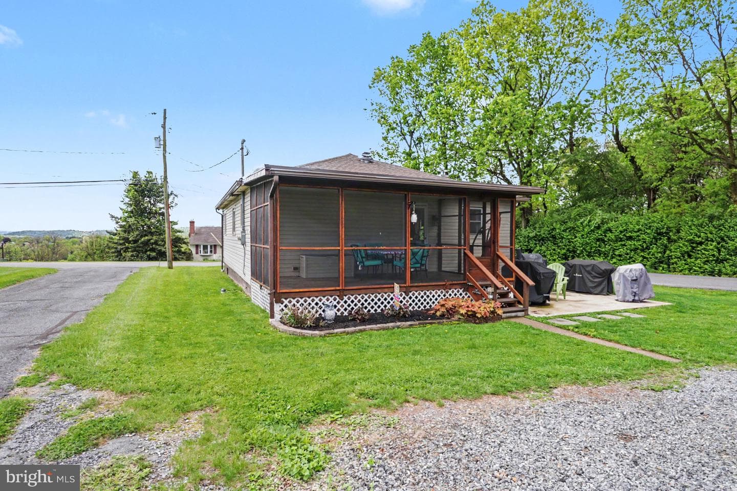 174 Hollywood Drive photo 23
