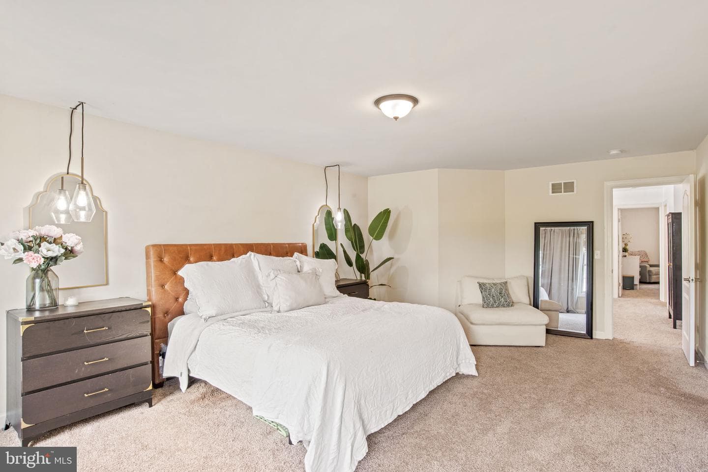 150 Sage Boulevard photo 28