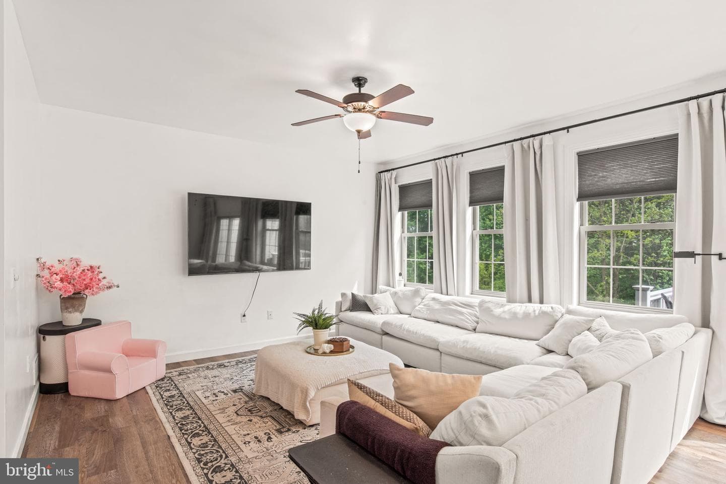 150 Sage Boulevard photo 6