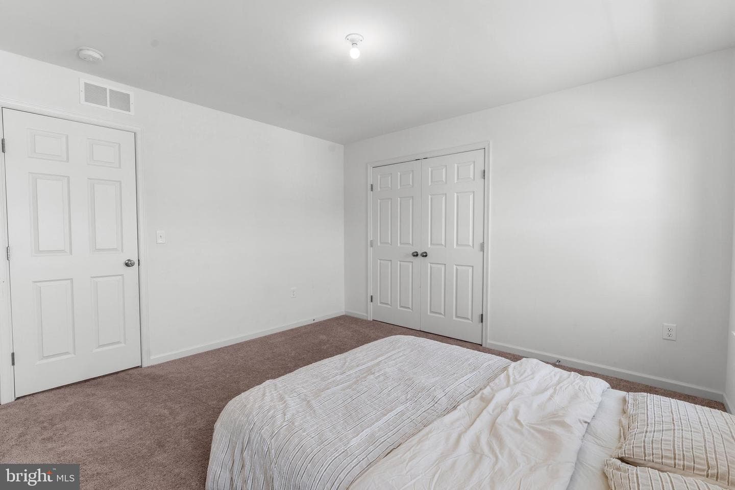 2425 Hawthorne Drive photo 35