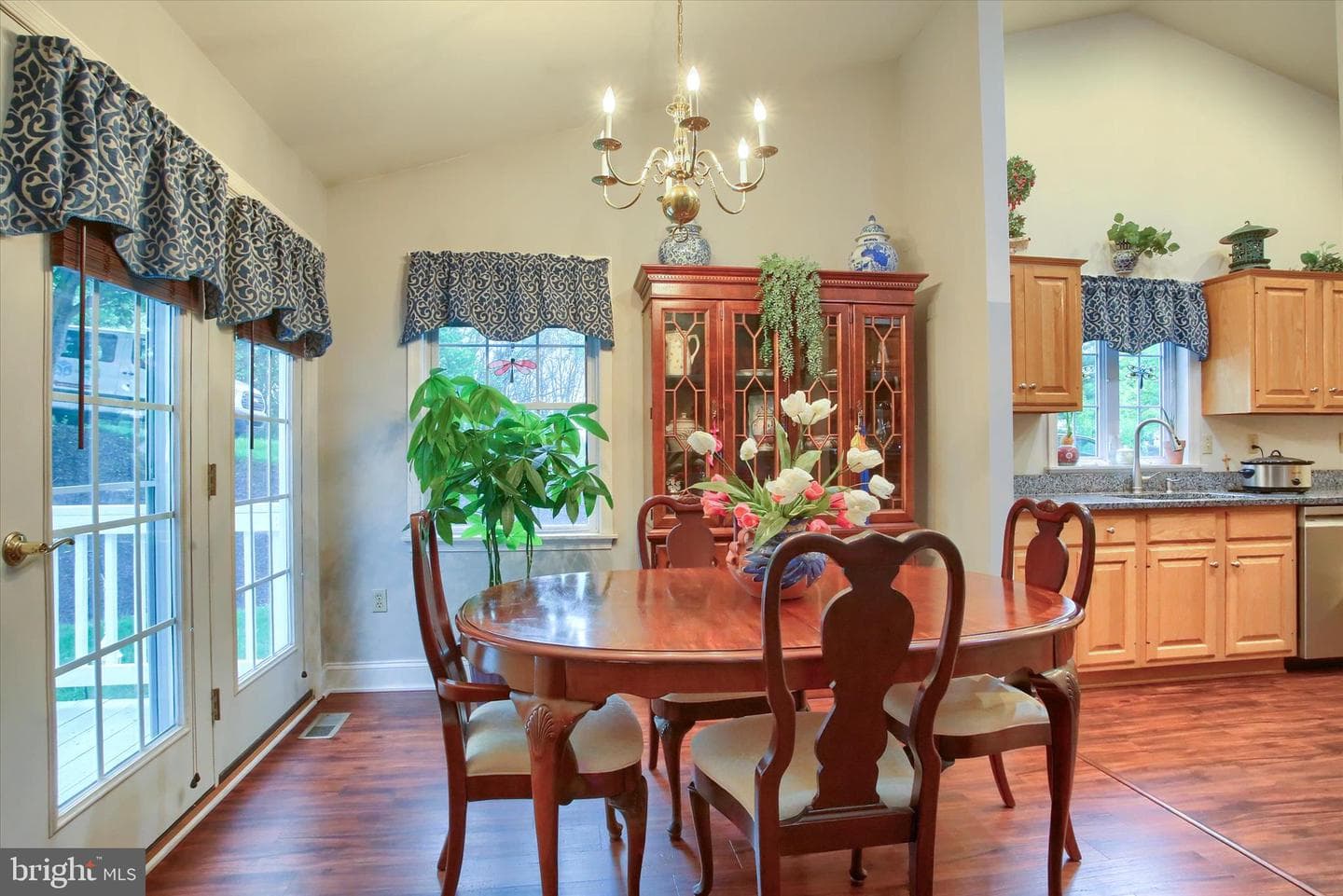 387 Schaffner Drive photo 16