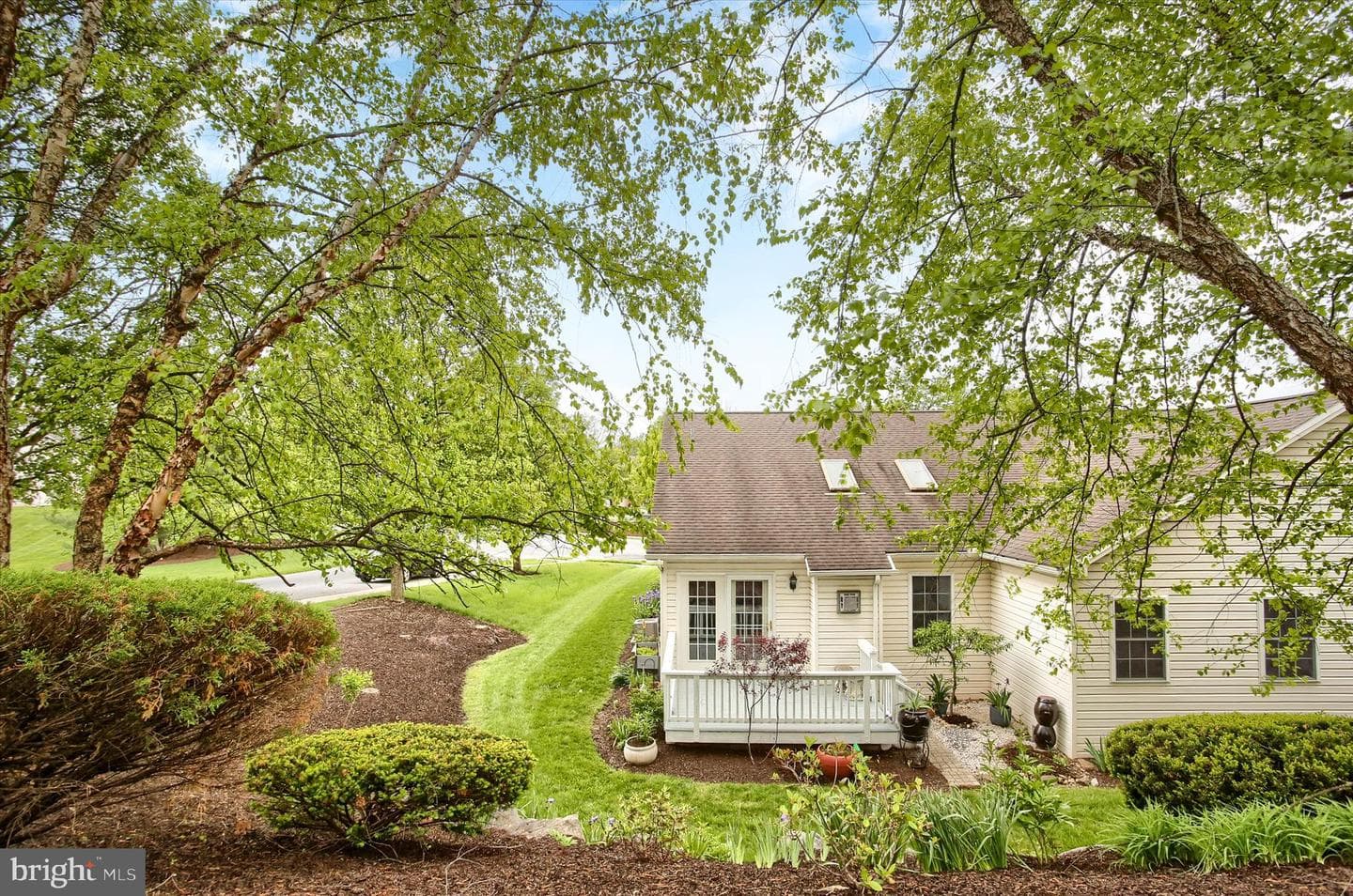 387 Schaffner Drive photo 34