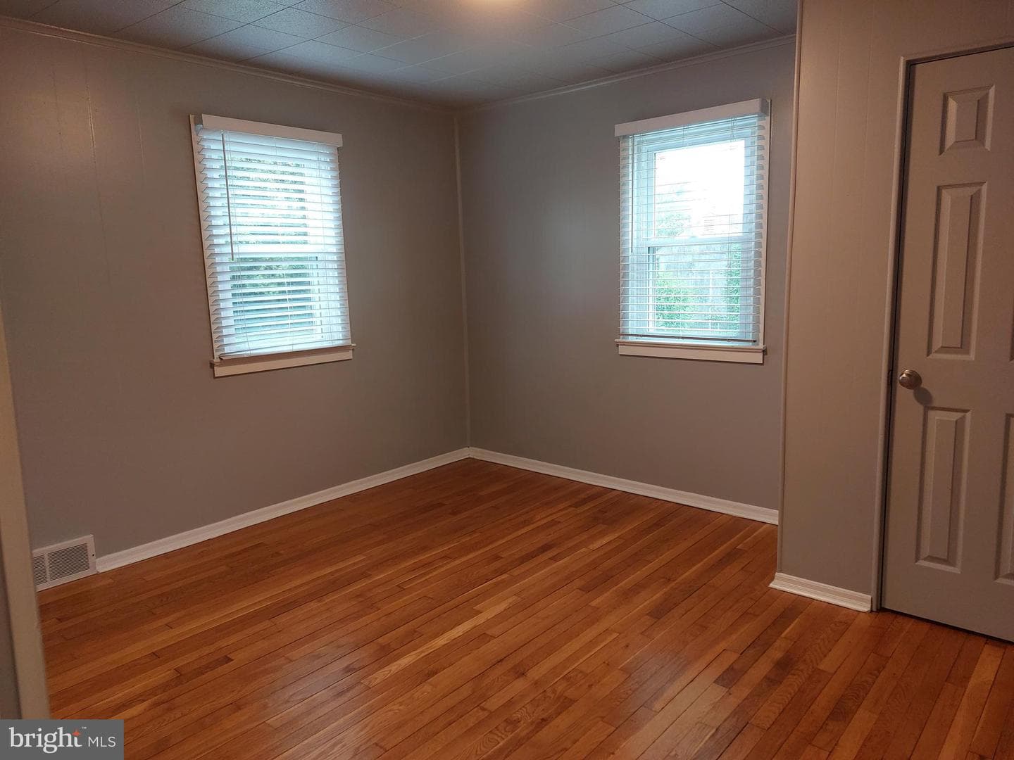 5021 Virginia Avenue photo 10